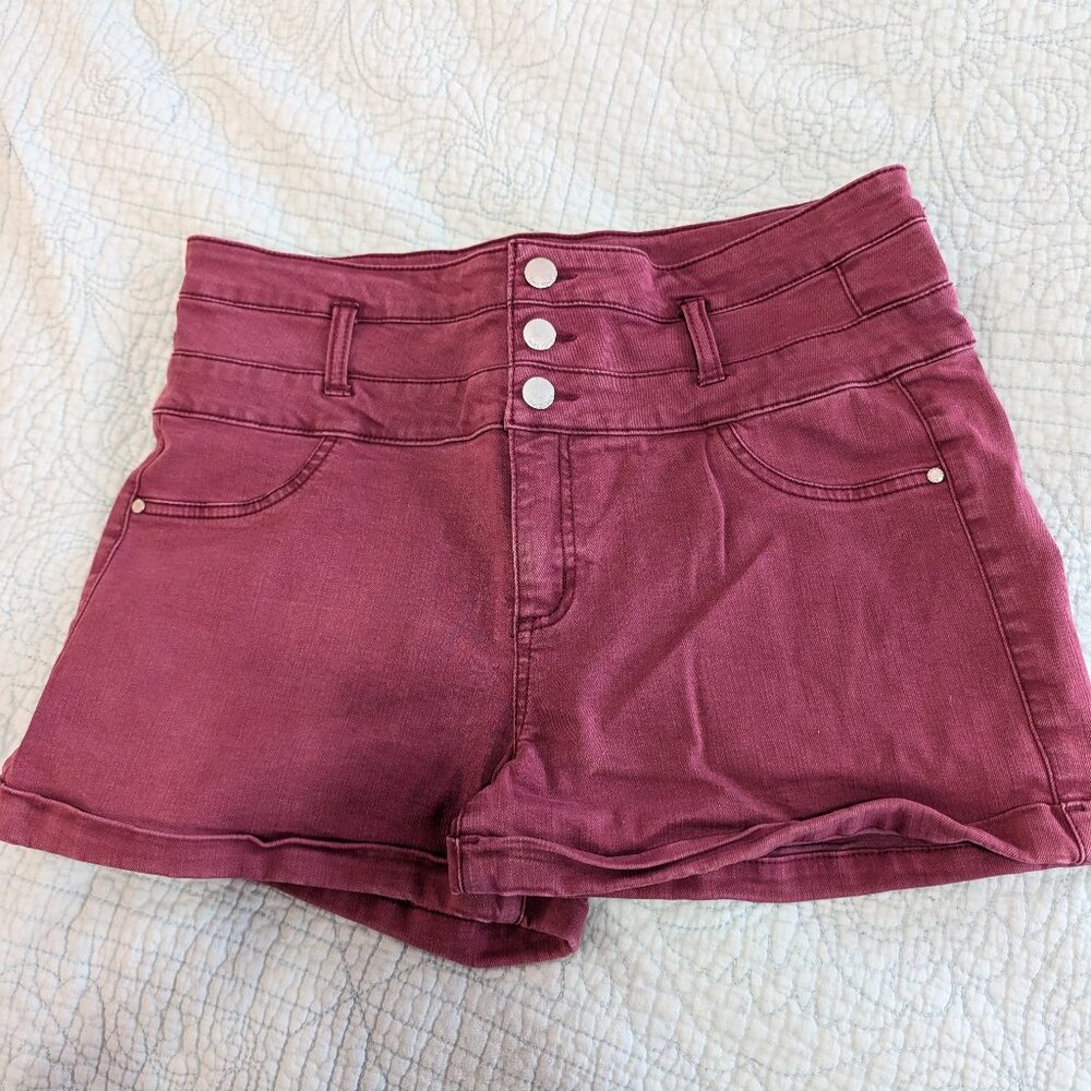 TinselTown Wine Shorts Size 13